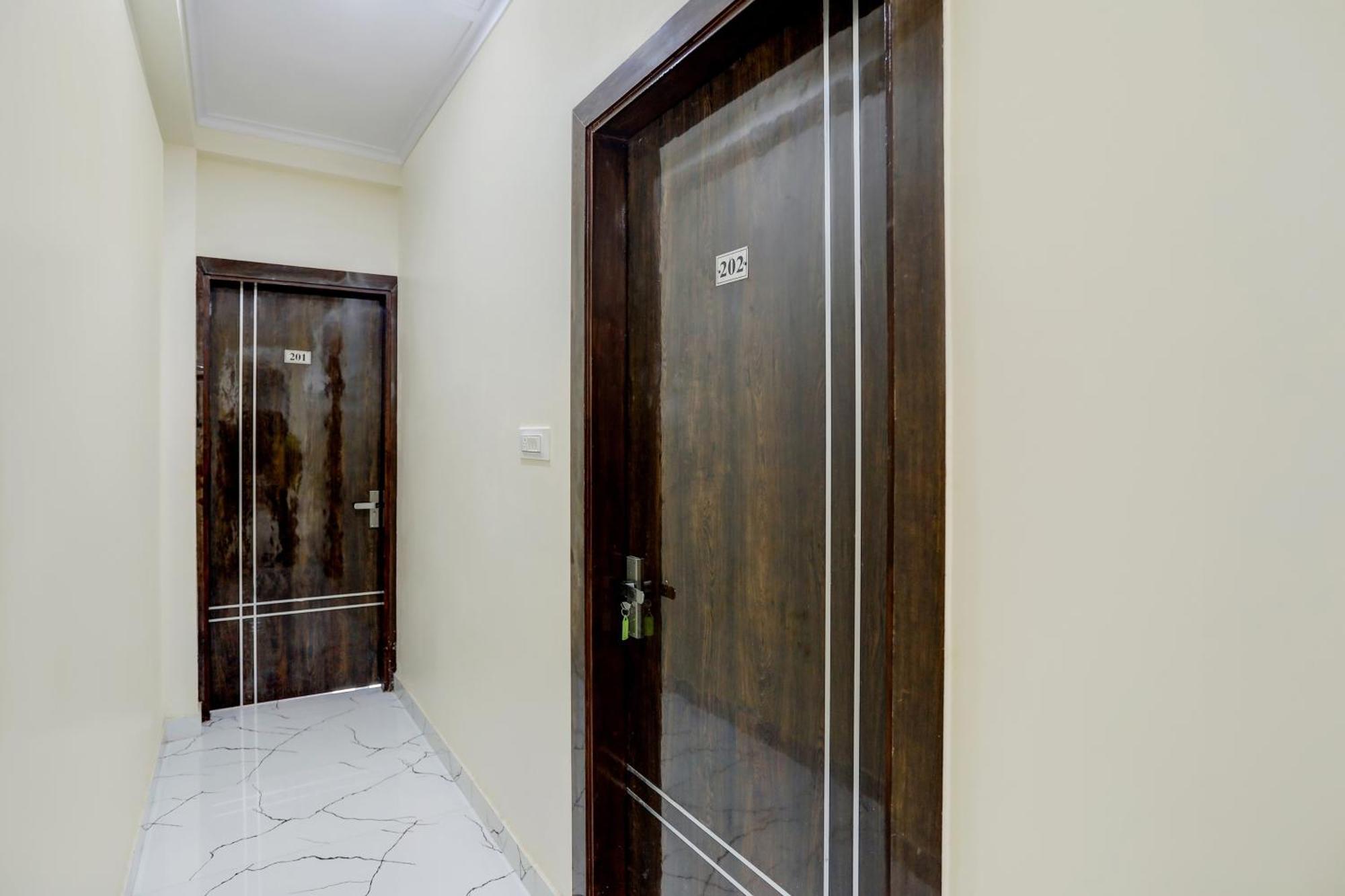 Hotel O Diamond Inn نيودلهي المظهر الخارجي الصورة